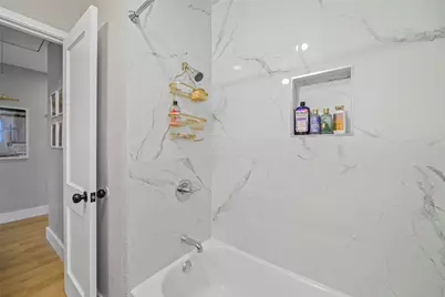 2019 Spillers Lane, Houston, TX 77043 - Photo 8