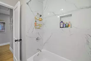 2019 Spillers Ln, Houston, TX 77043 - Photo 8