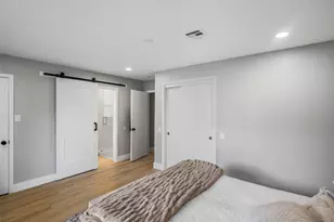 2019 Spillers Ln, Houston, TX 77043 - Photo 12
