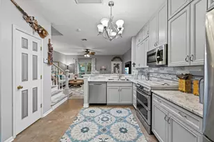 930 Birnham Woods Blvd, Pasadena, TX 77503 - Photo 6
