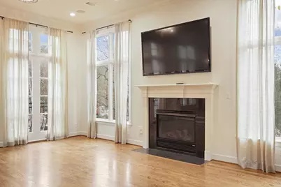 521 Lovett Boulevard, Houston, TX 77006 - Photo 12