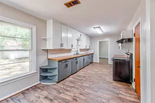 104 N Pecan St, Woodville, TX 75979 - Photo 6