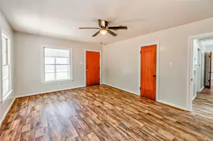 104 N Pecan St, Woodville, TX 75979 - Photo 16