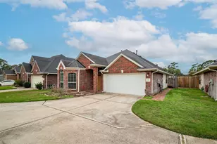 12027 Grace Hall Dr, Houston, TX 77065 - Photo 2