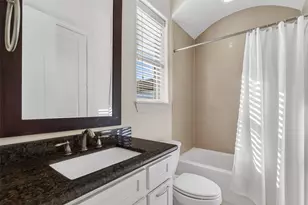 705 Delano St, Houston, TX 77003 - Photo 32