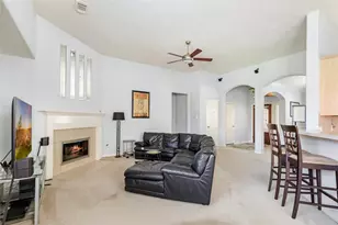 26924 Manor Falls Dr, Kingwood, TX 77339 - Photo 6