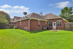 26924 Manor Falls Dr, Kingwood, TX 77339 - Photo 24