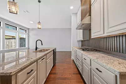 11008 Aspen Reserve Way, Houston, TX 77043 - Photo 14