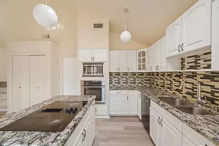 4330 Willow Beach Dr, Houston, TX 77072 - Photo 14