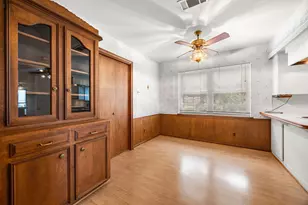 11407 Valley Spring Dr, Houston, TX 77043 - Photo 14