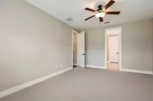 2013 Woodland Pine Ct, The Woodlands, TX 77384 - Photo 14