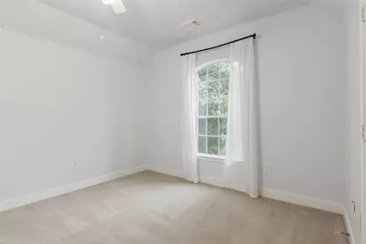 2 Surrey Run Place, The Woodlands, TX 77384 - Photo 26
