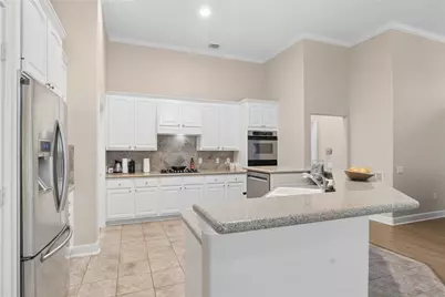 2 Surrey Run Place, The Woodlands, TX 77384 - Photo 14