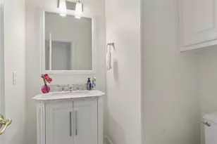 2 Surrey Run Pl, The Woodlands, TX 77384 - Photo 10
