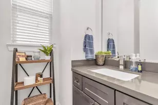 360 Eado Park Cir, Houston, TX 77020 - Photo 8