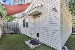 360 Eado Park Cir, Houston, TX 77020 - Photo 6
