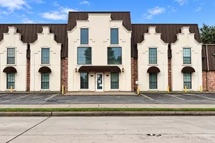 10802 Kingspoint Rd, Houston, TX 77075 - Photo 4