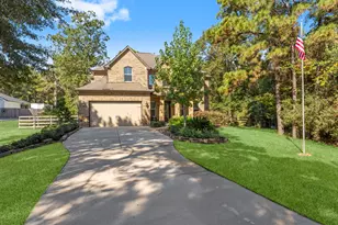 108 Port Au Prince Ct, Montgomery, TX 77316 - Photo 2