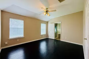 1015 Andover Dr, Pearland, TX 77584 - Photo 8