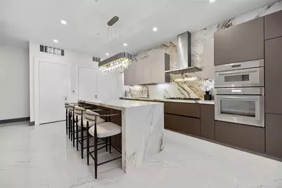 1711 Allen Pkwy #1907, Houston, TX 77019 - Photo 8