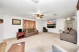 1722 Maryon St, Baytown, TX 77523 - Photo 6