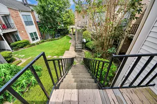 3708 Woodchase Dr, Houston, TX 77042 - Photo 34