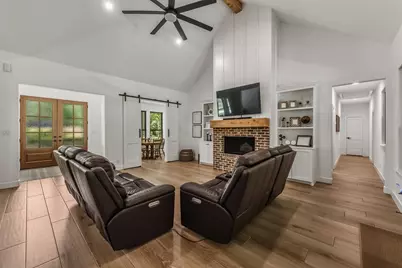 157 Wagon Pass Drive, Huntsville, TX 77340 - Photo 10