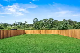 2537 18th St, Hempstead, TX 77445 - Photo 24