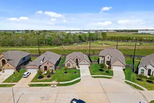 3612 Richmont Ct, Rosenberg, TX 77469 - Photo 8