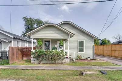 2116 Carter Street, Houston, TX 77008 - Photo 1