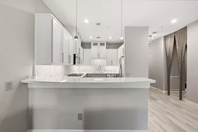 3 Waterway Court #1B, The Woodlands, TX 77380 - Photo 4