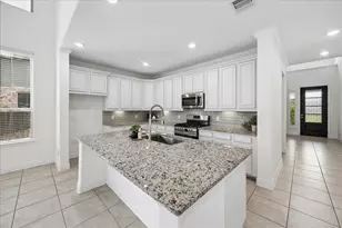504 Sage Timbers Ln, Pinehurst, TX 77362 - Photo 4