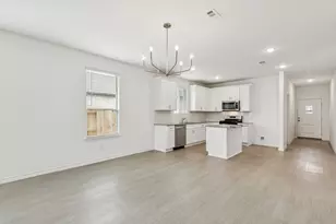 1006 S Oakhurst Dr, Dayton, TX 77535 - Photo 10