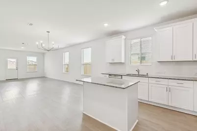 1006 S Oakhurst Drive, Dayton, TX 77535 - Photo 6