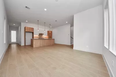 13105 Moncloa Drive, Houston, TX 77047 - Photo 10