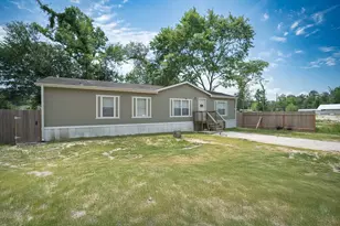 20511 N Sabine Dr, New Caney, TX 77357 - Photo 2