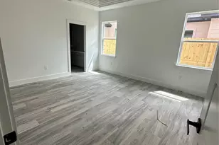 805 Lewis St, Clute, TX 77531 - Photo 10
