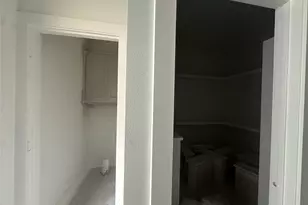 805 Lewis St, Clute, TX 77531 - Photo 8