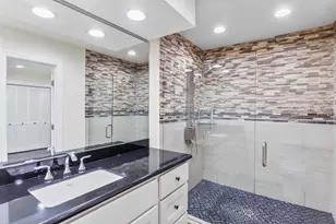 1918 Crestdale Dr, Houston, TX 77080 - Photo 20