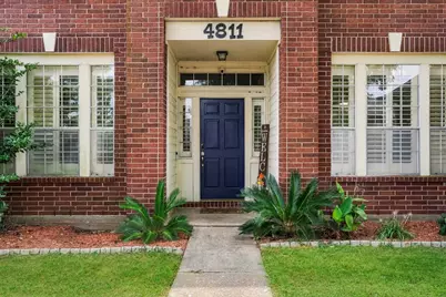 4811 Red Lantern Drive, Friendswood, TX 77546 - Photo 4