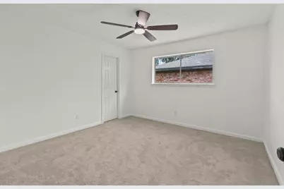 501 Valley Brook Drive, La Porte, TX 77571 - Photo 12