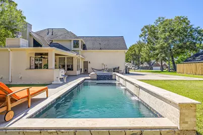 12810 Fisher Drive, Mont Belvieu, TX 77523 - Photo 32