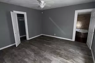 1300 N 8th St, Baytown, TX 77520 - Photo 10