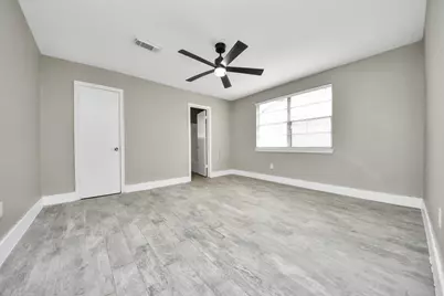 212 Harold Lane, Baytown, TX 77521 - Photo 16