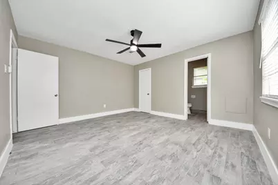 212 Harold Lane, Baytown, TX 77521 - Photo 18