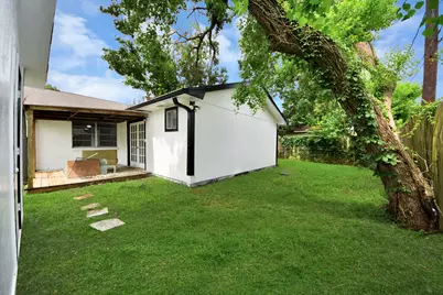 212 Harold Lane, Baytown, TX 77521 - Photo 40
