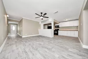 212 Harold Ln, Baytown, TX 77521 - Photo 1