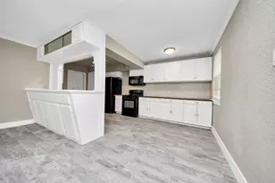 212 Harold Ln, Baytown, TX 77521 - Photo 26