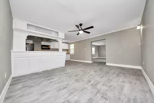 212 Harold Ln, Baytown, TX 77521 - Photo 22