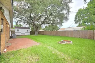 2207 Gontier Dr, Bay City, TX 77414 - Photo 22